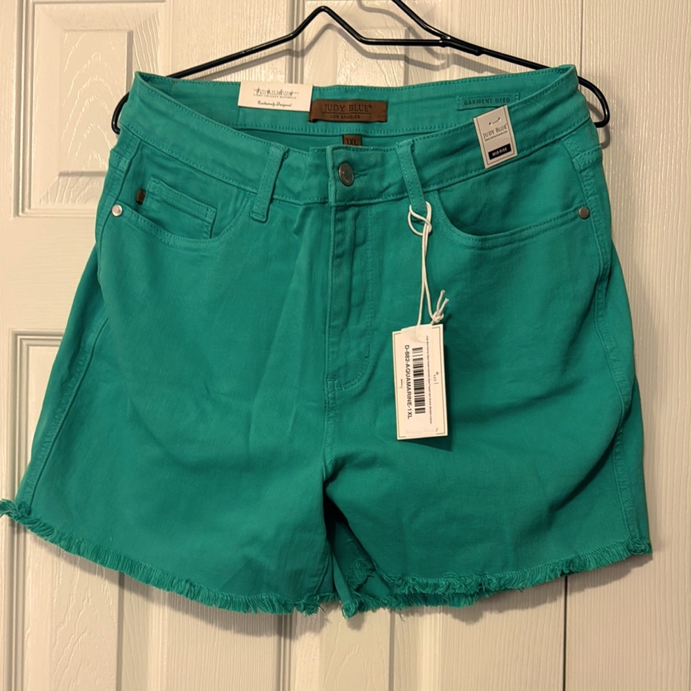 Judy Blue NWT Aqua Marine 5” Garment Dyed Frayed Hem Jean Shorts